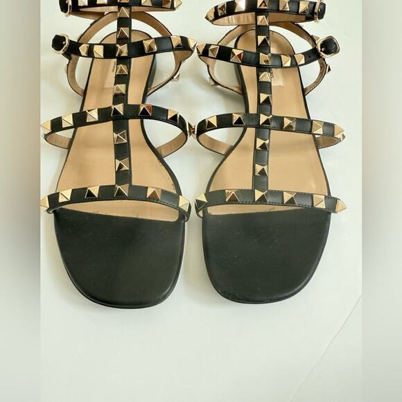 Valentino Garavani Black leather Gladiator caged Rockstud flat sandals EU 38 - Picture 4 of 13